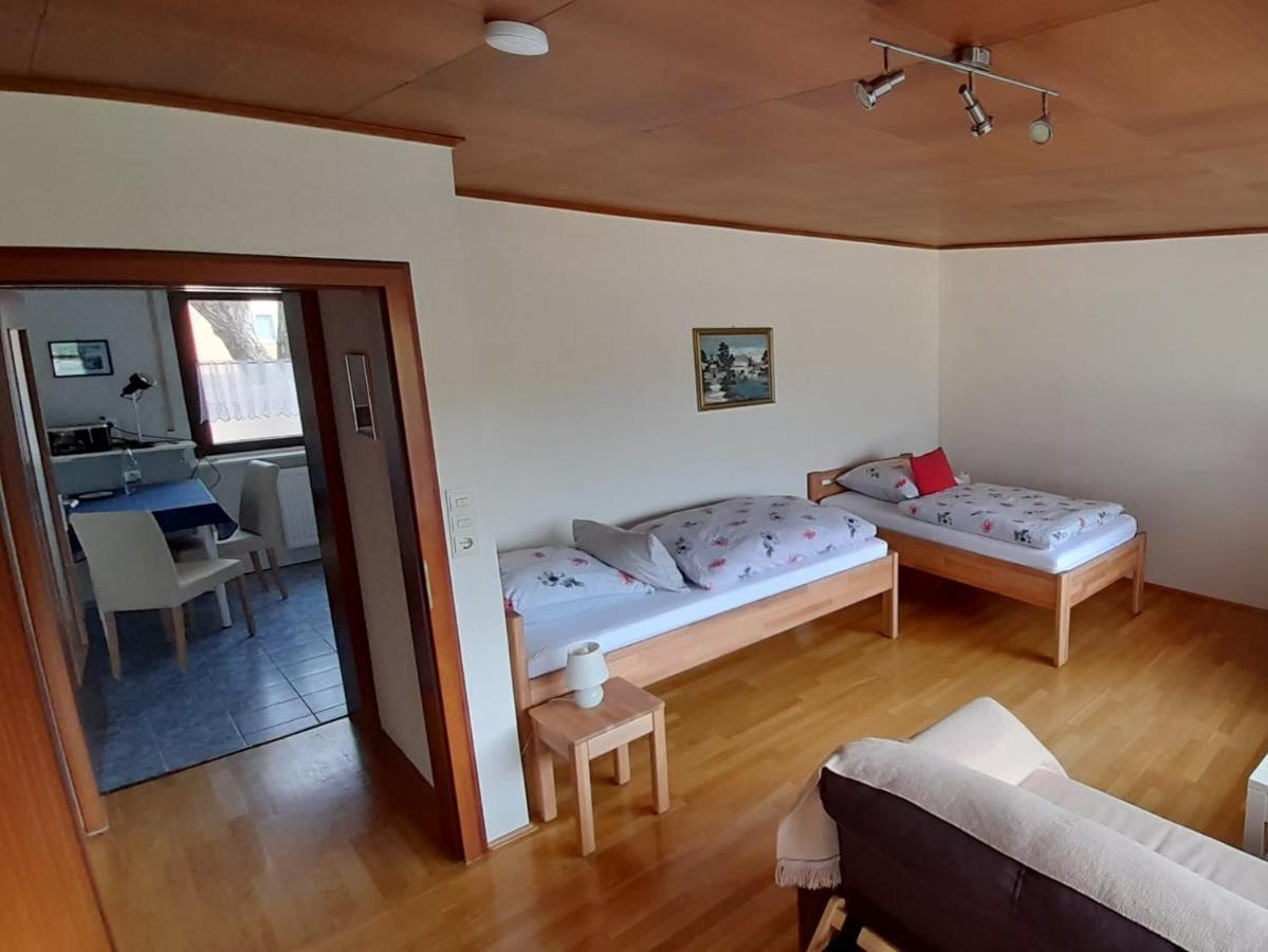 Buedingen-Ferienwohnung Bausch Exteriör bild